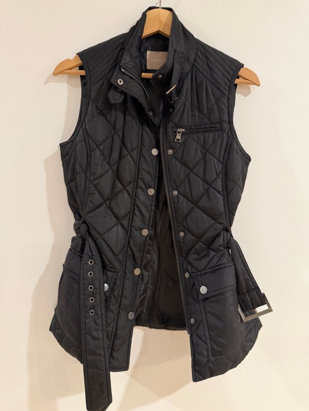 Banana Republic Black Quilted Belted Vest XS Petite - Picture 2 of 10